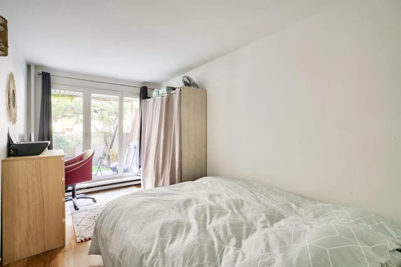 Cosy Apartment For 4 With Terrace Paris