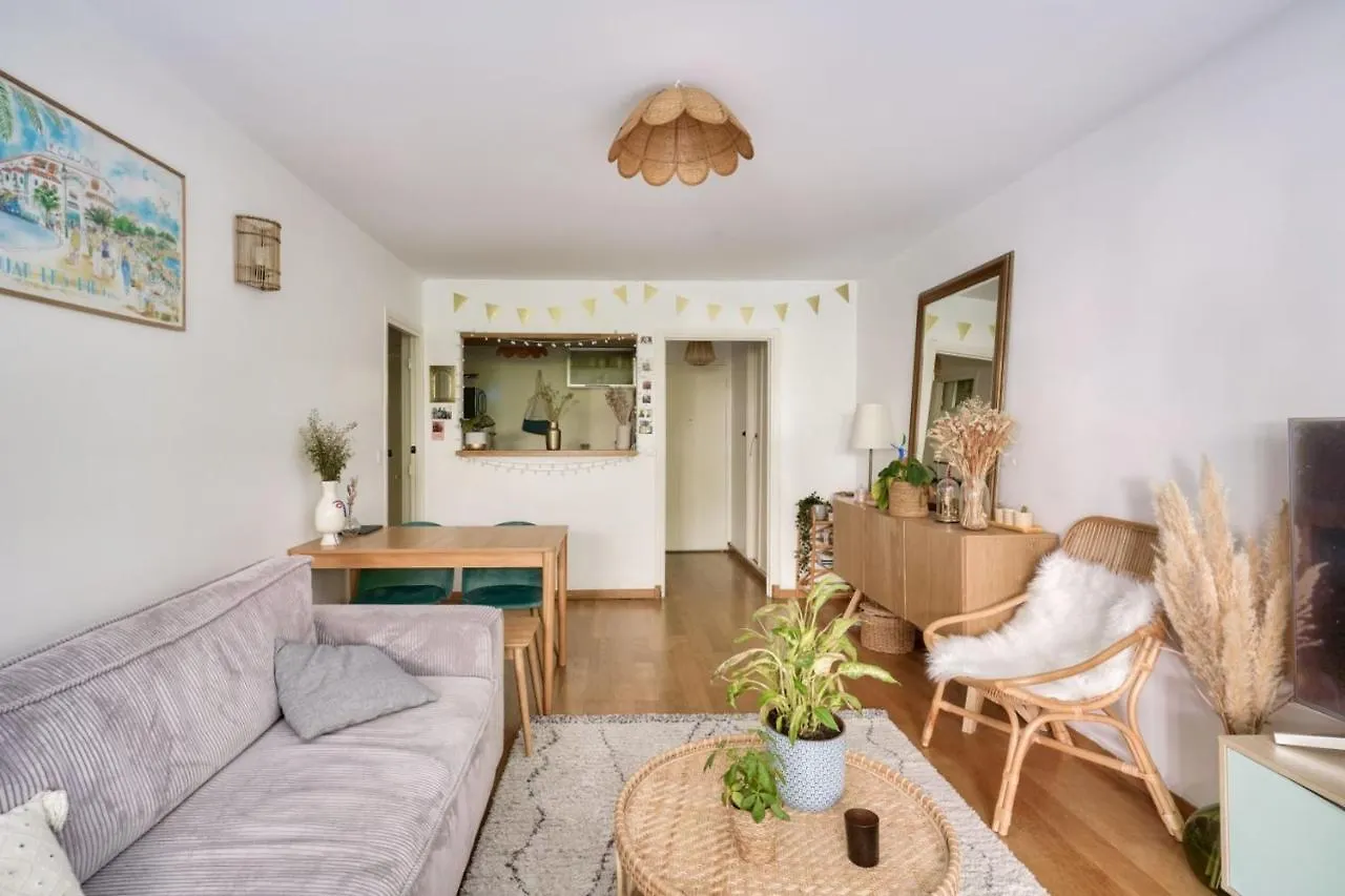 Cosy Apartment For 4 With Terrace Paris