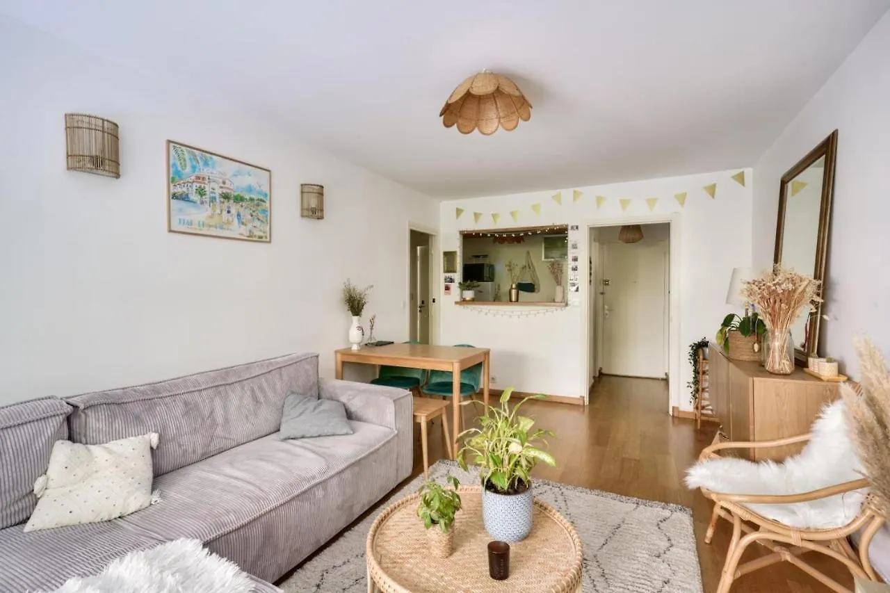 Cosy Apartment For 4 With Terrace Paris